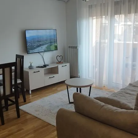 Nemanja Apartament *